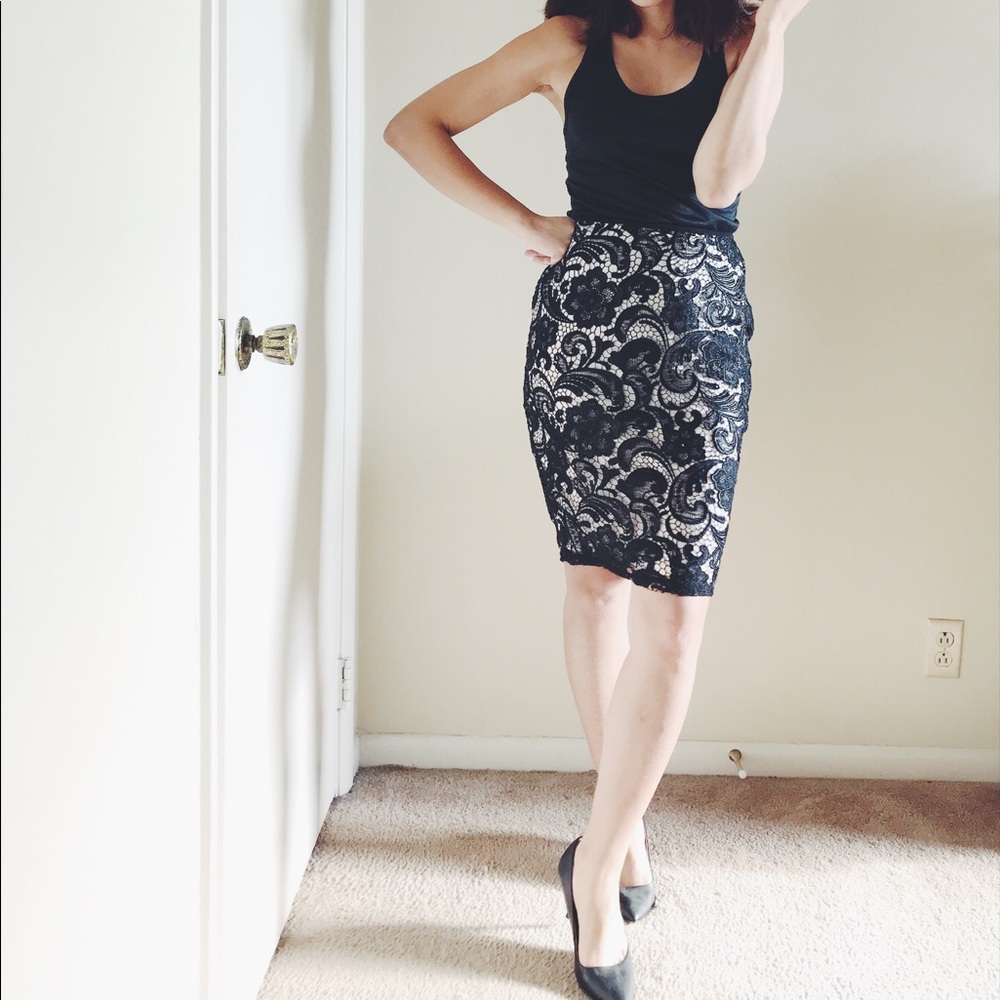 H&M Lace Black Pencil Skirt